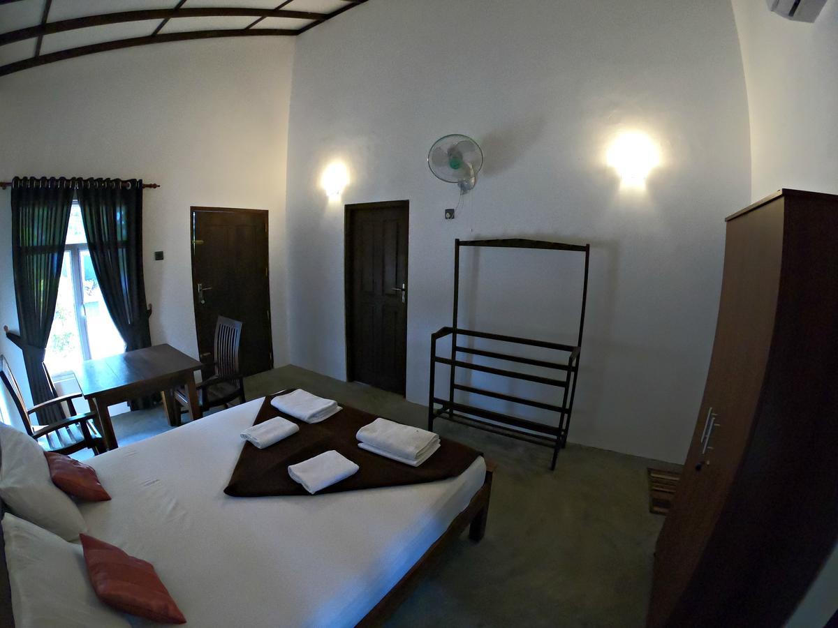 Luna Beach Hotel Nilaveli Kültér fotó